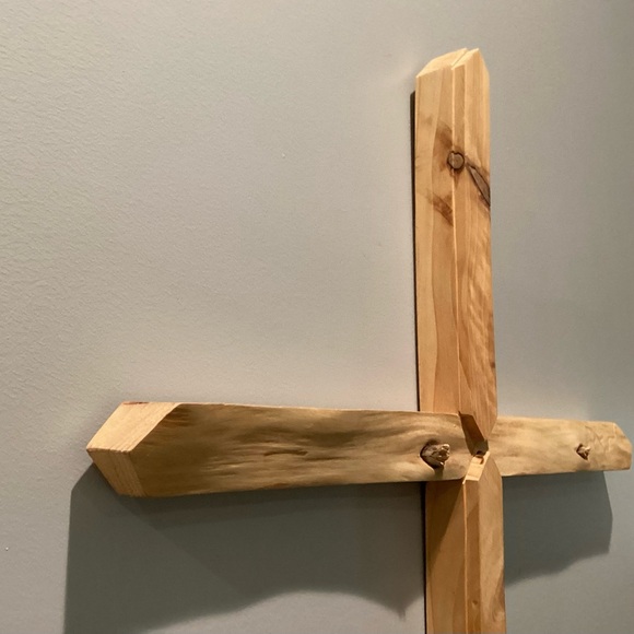 🟤 Beautiful Hand Crafted Solid Wood Large Cross - Excellent Condition - Unique - Picture 5 of 16